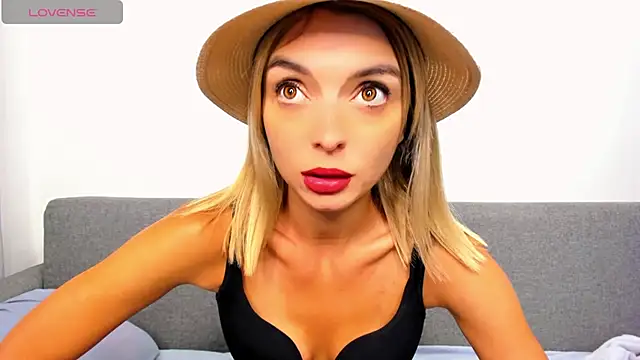 Snapshot of _ellen_meow_ chatting on September 17, 7:49 pm ellen meow online show from September 17, 7:49 pm