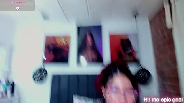 kyliejenner hot online show from December 20, 3:09 am