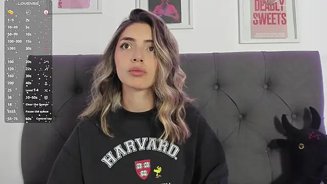 IsadoraGalle  online show from February 13, 4:07 pm