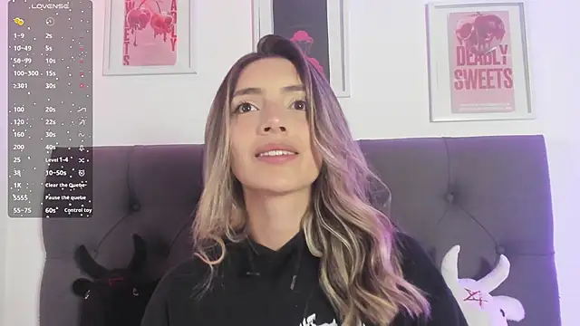 IsadoraGalle  online show from April 13, 9:19 pm