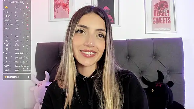Snapshot of IsadoraGalle_ chatting on April 25, 8:50 pm IsadoraGalle online show from April 25, 8:50 pm