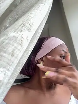 slimcateee online show from March 4, 7:16 am