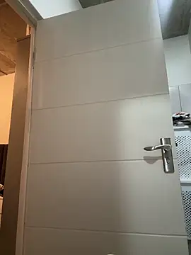 slimcateee online show from March 16, 4:32 pm