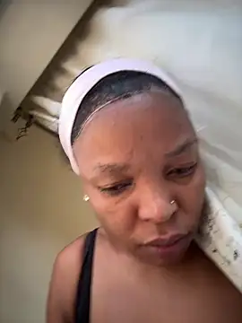 slimcateee online show from April 3, 5:58 am