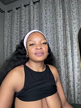 slimcateee online show from December 17, 8:03 pm