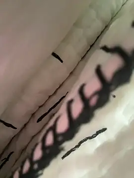 slimcateee online show from March 15, 5:47 am