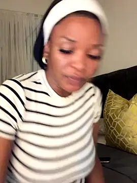 slimcateee online show from November 9, 6:34 pm