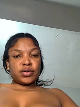 Snapshot of slimcateee chatting on March 7, 8:02 am slimcateee online show from March 7, 8:02 am