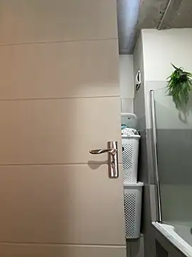 slimcateee online show from March 20, 6:47 am