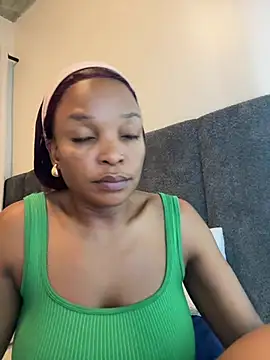 slimcateee online show from February 28, 6:18 pm