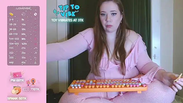 MissLolaLuxxx online show from November 13, 3:32 am