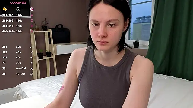 MaryCoopeer online show from November 4, 5:11 am