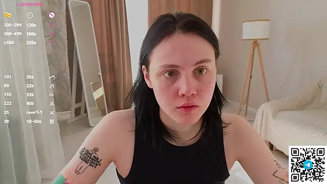 MaryCoopeer online show from March 31, 5:09 am