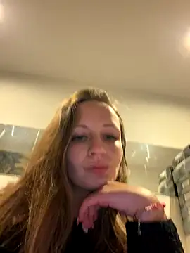 emma4xxx online show from November 22, 7:02 pm