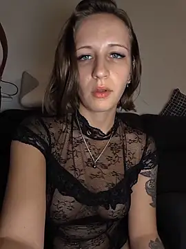 emma4xxx online show from June 3, 8:46 pm