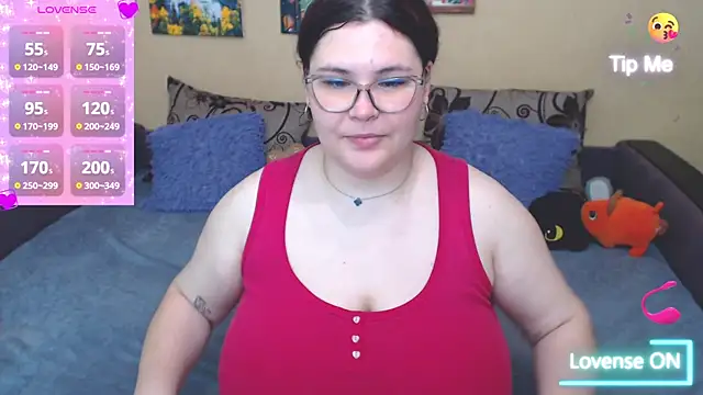 Snapshot of JuliaKeln chatting on July 2, 8:09 am JuliaKeln online show from July 2, 8:09 am