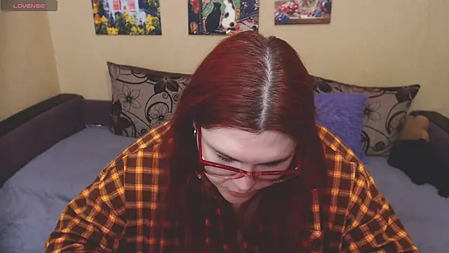 JuliaKeln online show from April 22, 4:03 pm