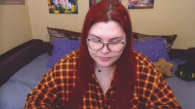 JuliaKeln online show from April 18, 8:16 am