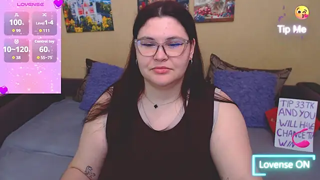Snapshot of JuliaKeln chatting on June 7, 3:17 pm JuliaKeln online show from June 7, 3:17 pm