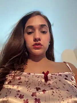 CuteeRose online show from May 16, 6:29 pm