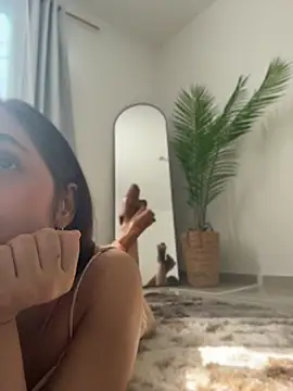 CuteeRose online show from May 13, 1:40 pm