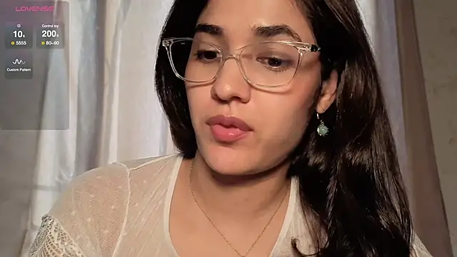 CuteeRose online show from October 24, 1:32 pm