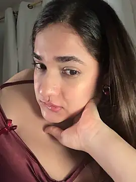 CuteeRose online show from February 3, 8:52 am