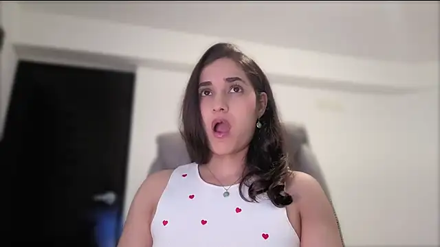 CuteeRose online show from April 17, 8:44 pm