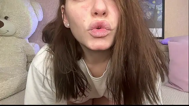 mia   mi online show from March 17, 11:31 am