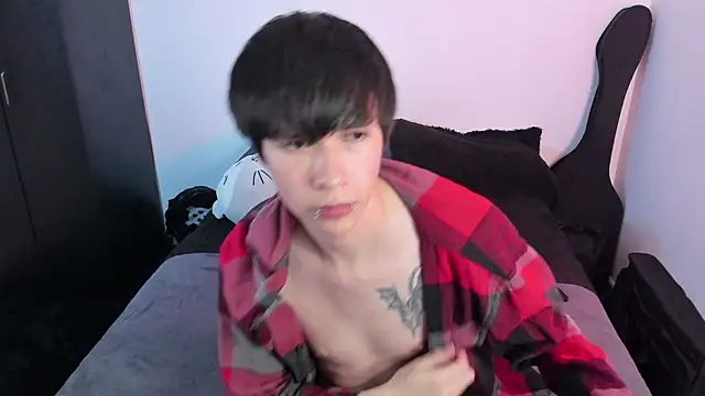 Aventure Twinks online show from November 12, 1:43 am