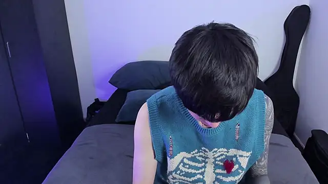 Aventure Twinks online show from November 1, 3:46 am