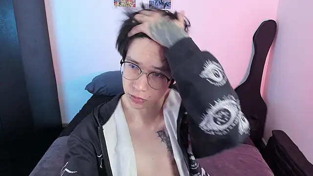 Aventure Twinks online show from November 22, 3:49 am