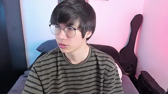 Aventure Twinks online show from December 5, 5:11 pm