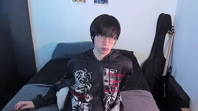 Snapshot of Aventure_Twinks chatting on May 15, 11:03 pm Aventure Twinks online show from May 15, 11:03 pm