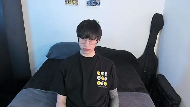 Aventure Twinks online show from March 26, 1:37 am