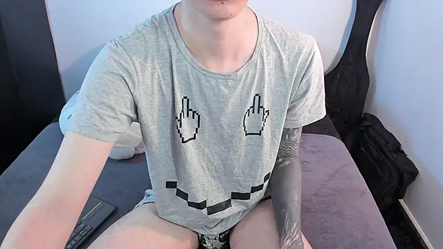 Aventure Twinks online show from February 2, 9:47 pm