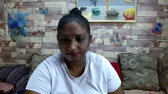 Snapshot of Indian_tracy chatting on November 29, 9:09 am Indian tracy online show from November 29, 9:09 am