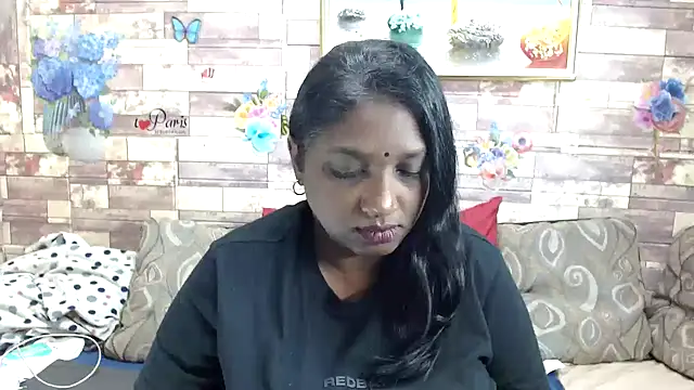 Snapshot of Indian_tracy chatting on October 28, 12:04 pm Indian tracy online show from October 28, 12:04 pm