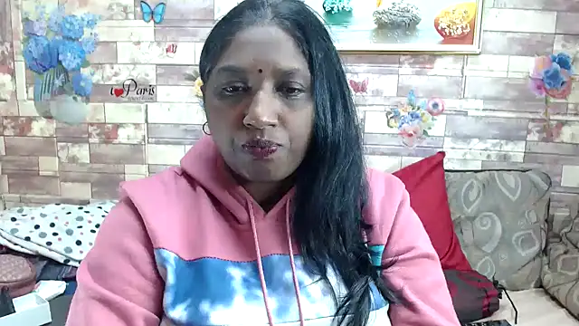 Snapshot of Indian_tracy chatting on October 29, 7:46 pm Indian tracy online show from October 29, 7:46 pm