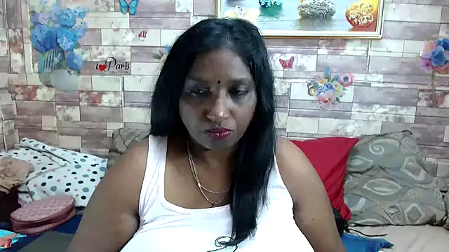 Snapshot of Indian_tracy chatting on November 7, 10:09 am Indian tracy online show from November 7, 10:09 am