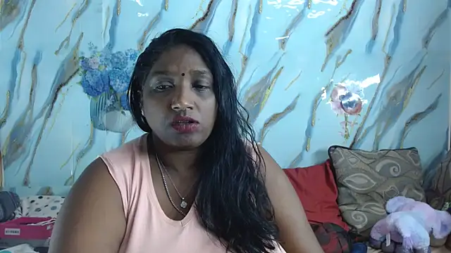 Snapshot of Indian_tracy chatting on May 11, 4:15 pm Indian tracy online show from May 11, 4:15 pm