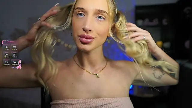 Snapshot of Nicolette__Shea_ chatting on March 14, 9:14 am Nicolette Shea online show from March 14, 9:14 am