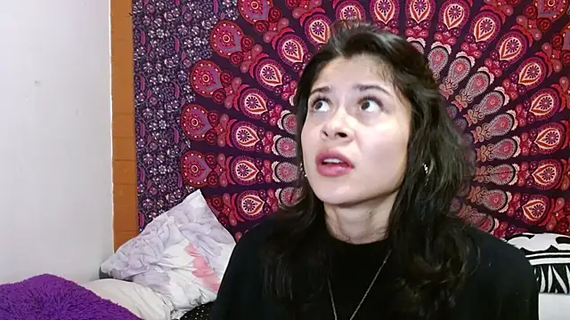 AbbySccott online show from December 18, 12:05 am