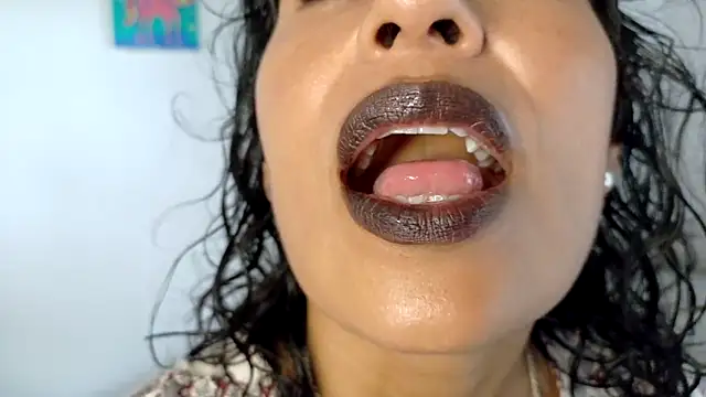 fantasty nylon online show from May 11, 4:04 pm
