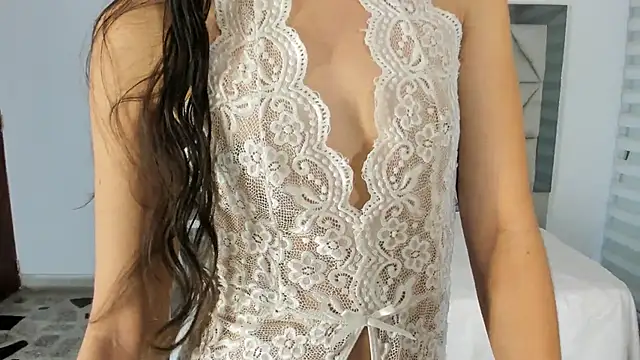 nina pons online show from October 29, 10:42 pm