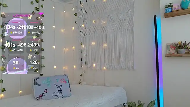 reaLISStic online show from April 3, 3:40 pm