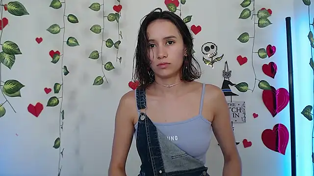 Snapshot of reaLISStic chatting on February 19, 7:37 pm reaLISStic online show from February 19, 7:37 pm