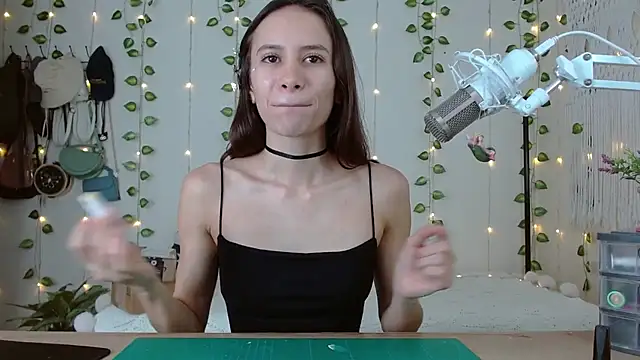 reaLISStic online show from January 7, 4:23 pm