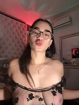 ZarahEvans online show from December 1, 8:21 pm