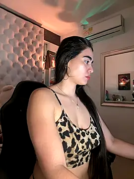 Snapshot of ZarahEvans chatting on September 18, 7:28 pm ZarahEvans online show from September 18, 7:28 pm